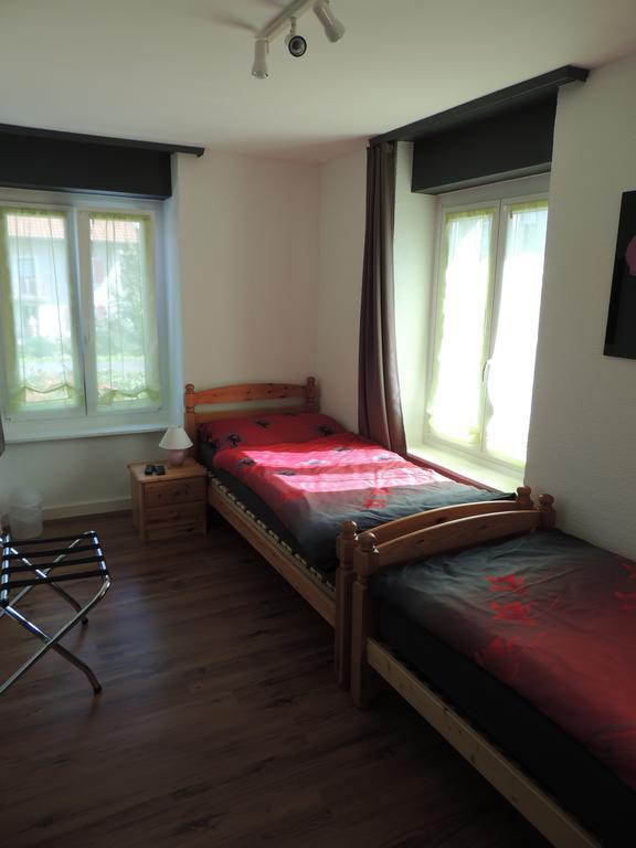 Hotel de la Gare Cousset Habitación foto