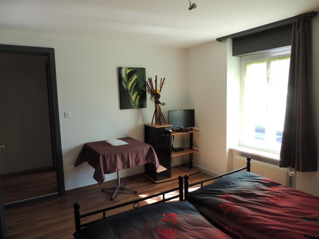 Hotel de la Gare Cousset Habitación foto
